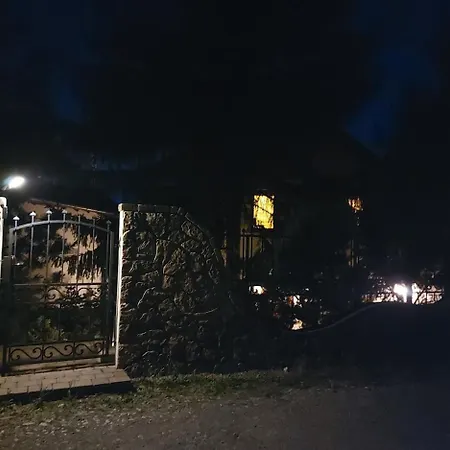 Semesterbostad Cervena Veza *