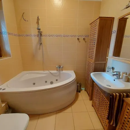 Ferienhaus Cervena Veza Banka